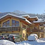 Am Römerweg Apartment